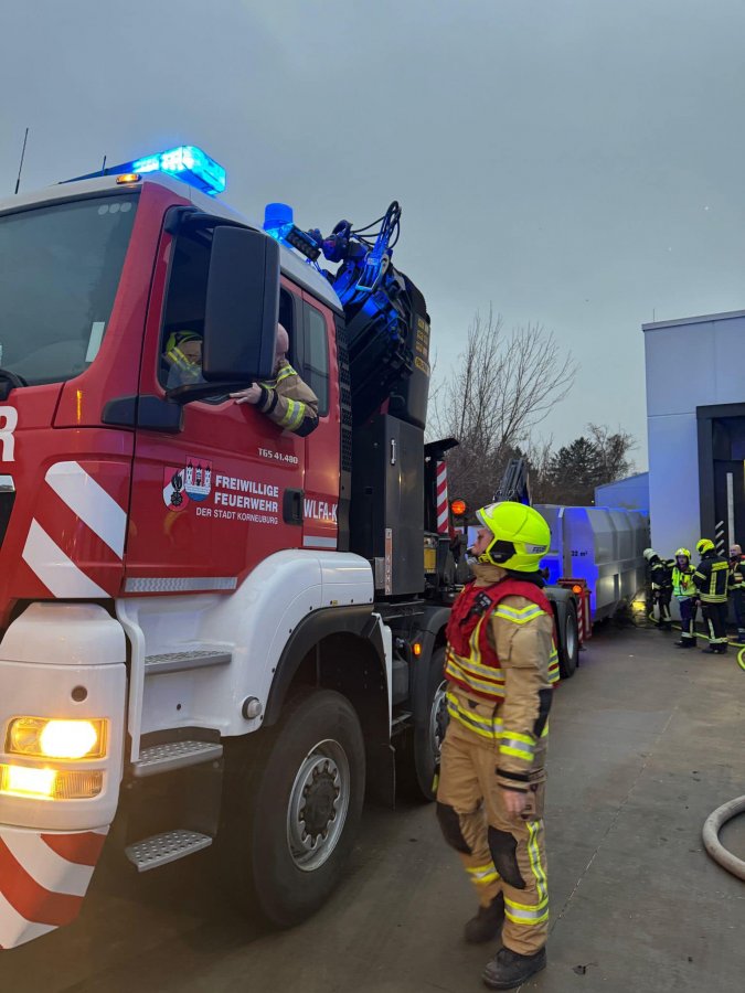 2025-01-16_BE-Brandeinsatz_Muell03